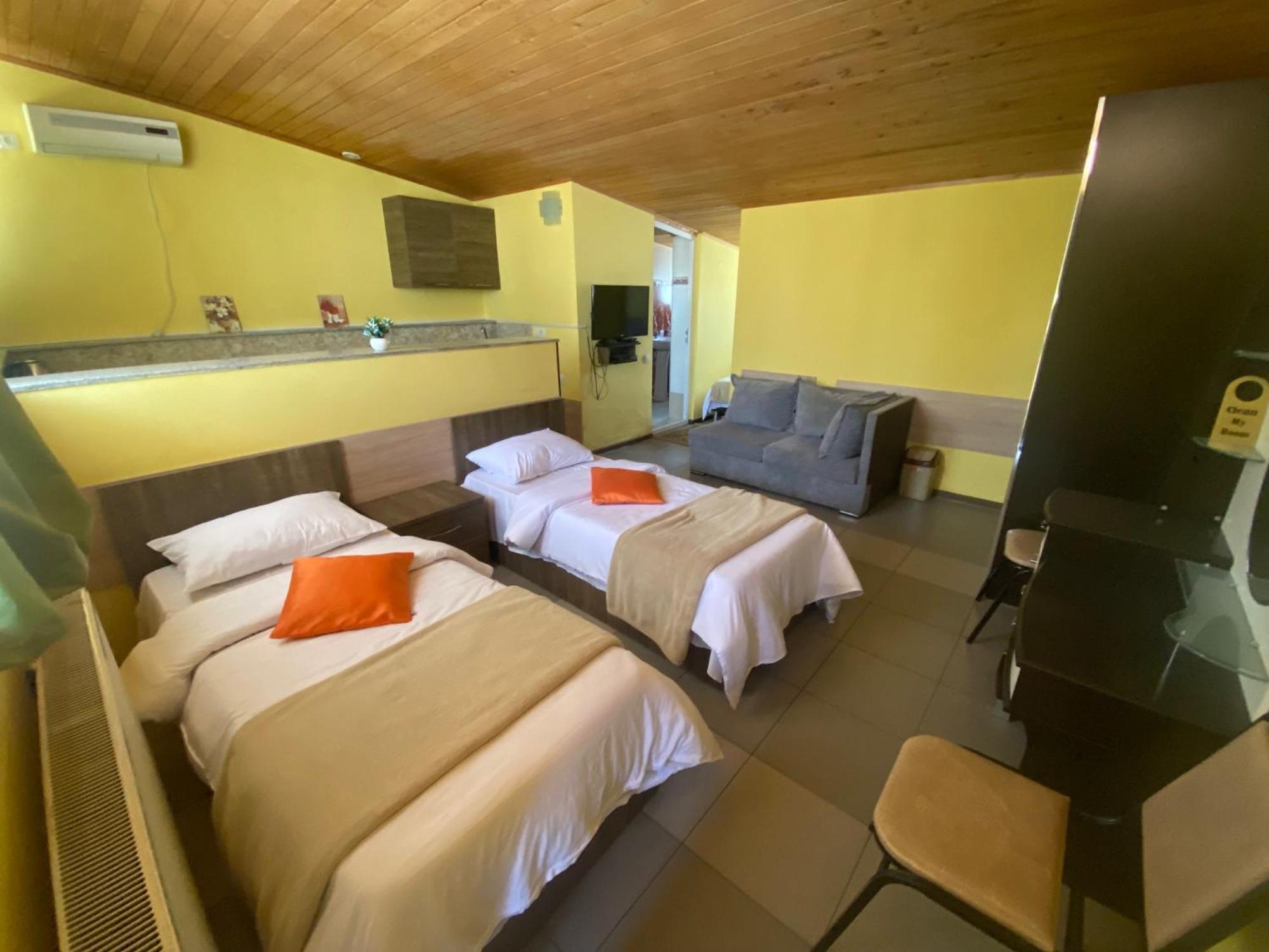 Park Hotel Тбилиси Экстерьер фото
