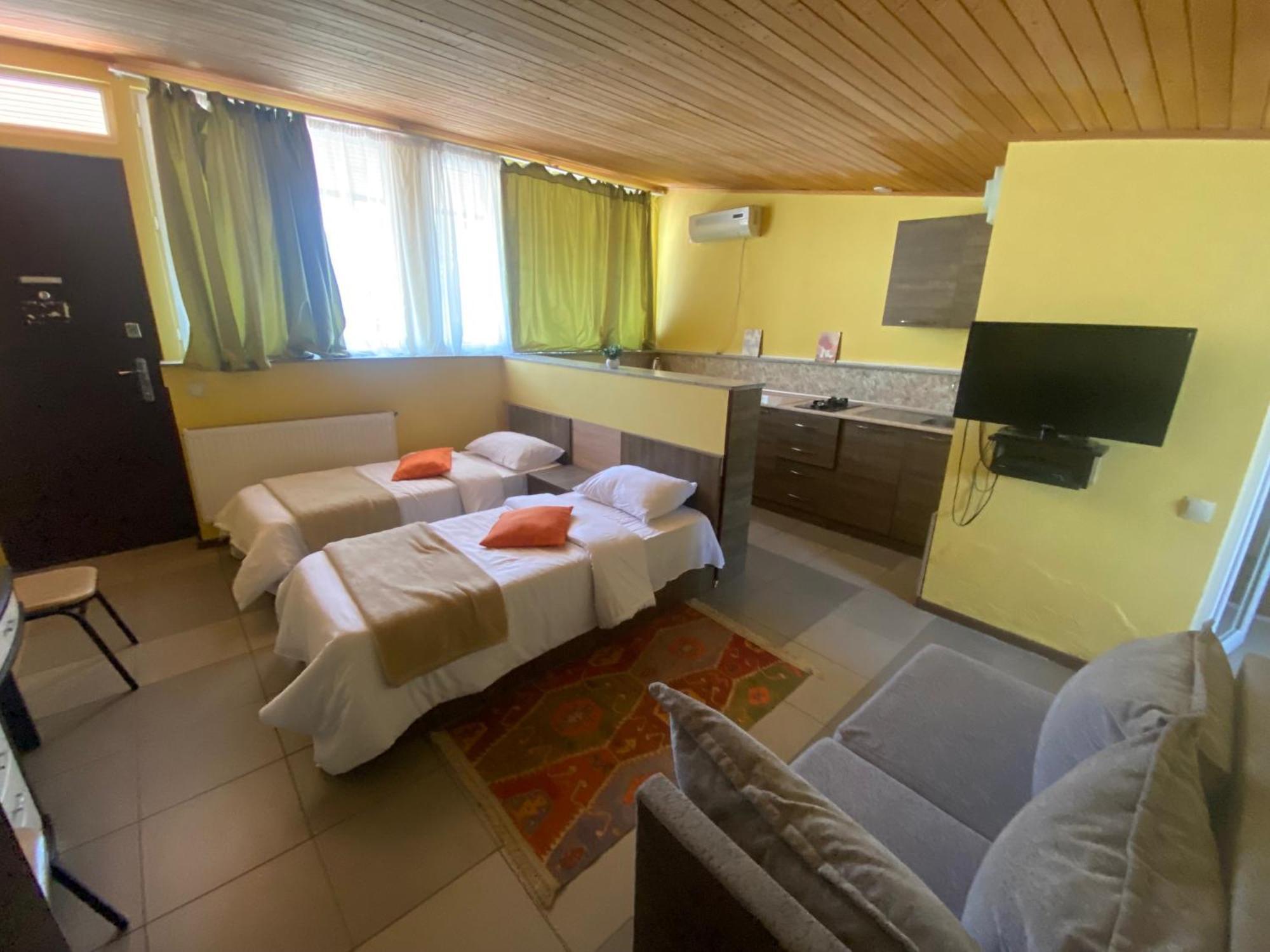 Park Hotel Тбилиси Экстерьер фото
